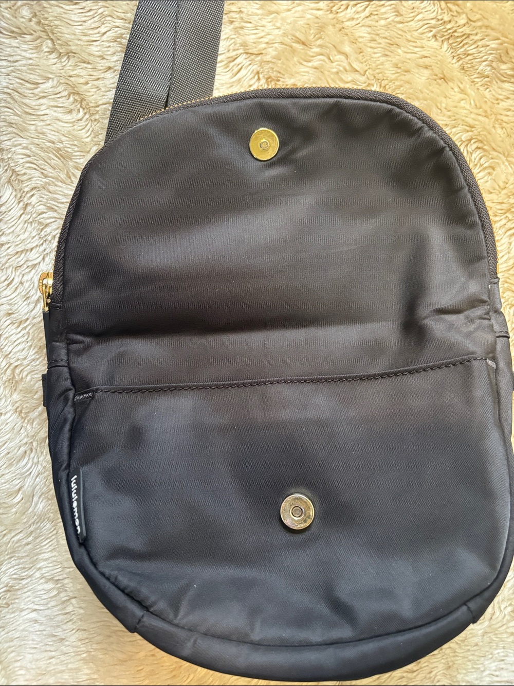 lululemon athletica Black Crossbody Sling with Gold Accents - Picture 4 of 9